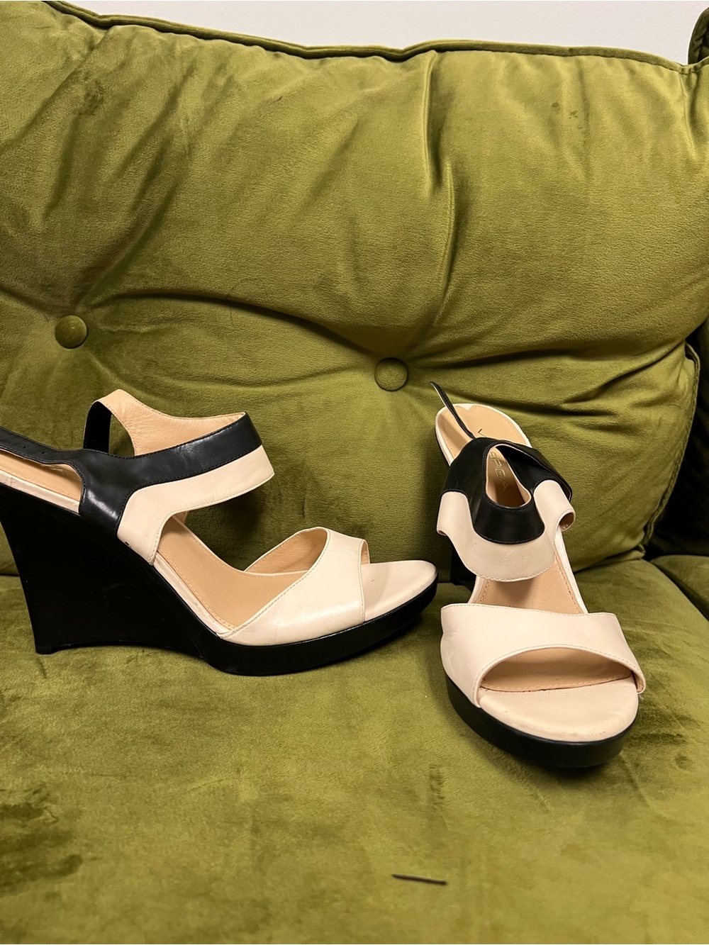 Via Spiga Black and Beige Leather Wedge Sandals